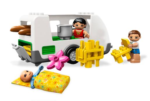 Klocki LEGO Przyczepa Kempingowa